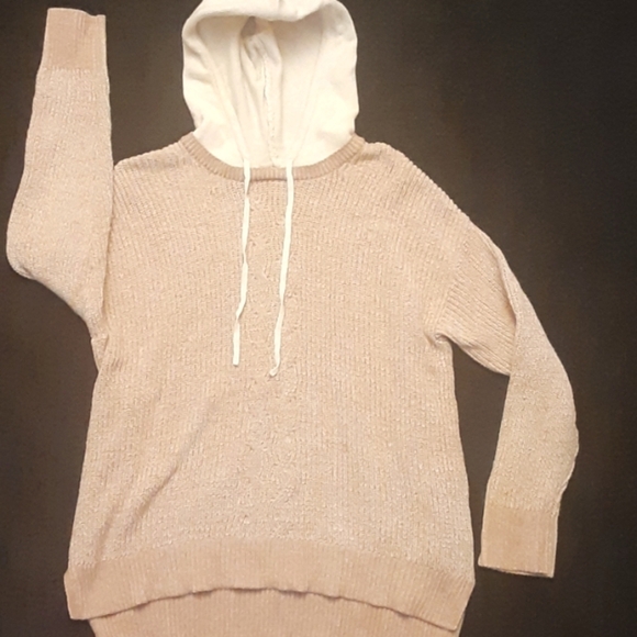 NIC+ZOE Tops - Nic + Zoe Women's Beige Sweater with Hood